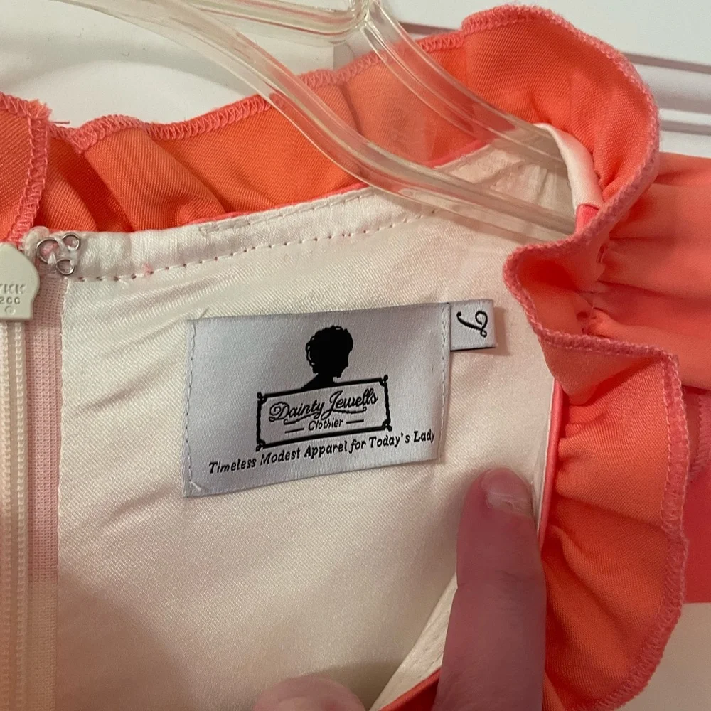 Dainty Jewells Dress - Picture 3 of 5